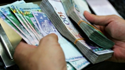 counting-ringgit